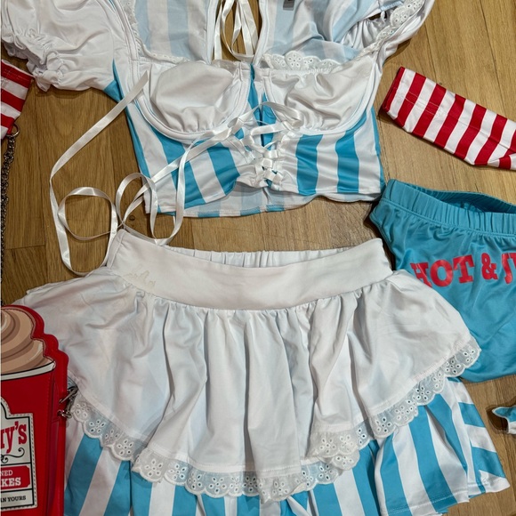 Wendy’s / Dorothy costume - Picture 2 of 4